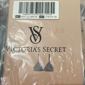 Victoria's Secret sheer smoothing Bra ( GANACHE COLOR )
M